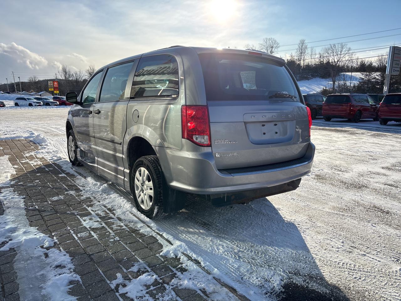 2014 Dodge Grand Caravan SE Photo