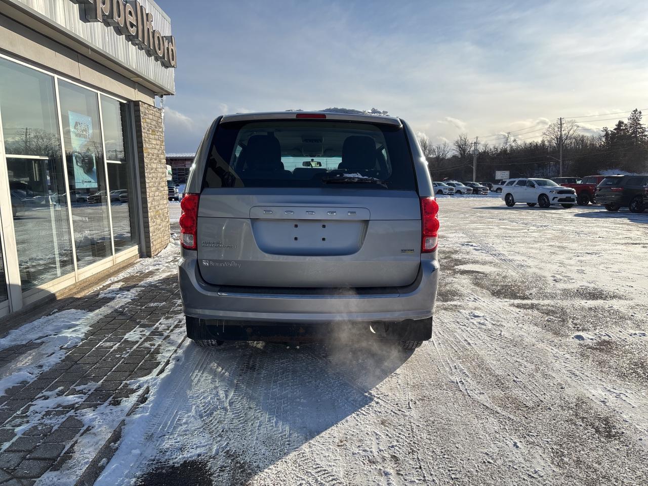 2014 Dodge Grand Caravan SE Photo