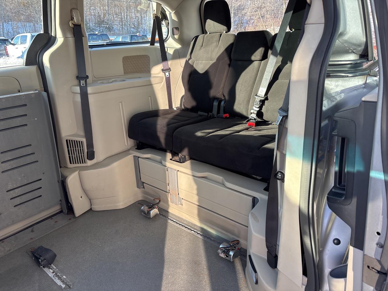 2014 Dodge Grand Caravan SE Photo