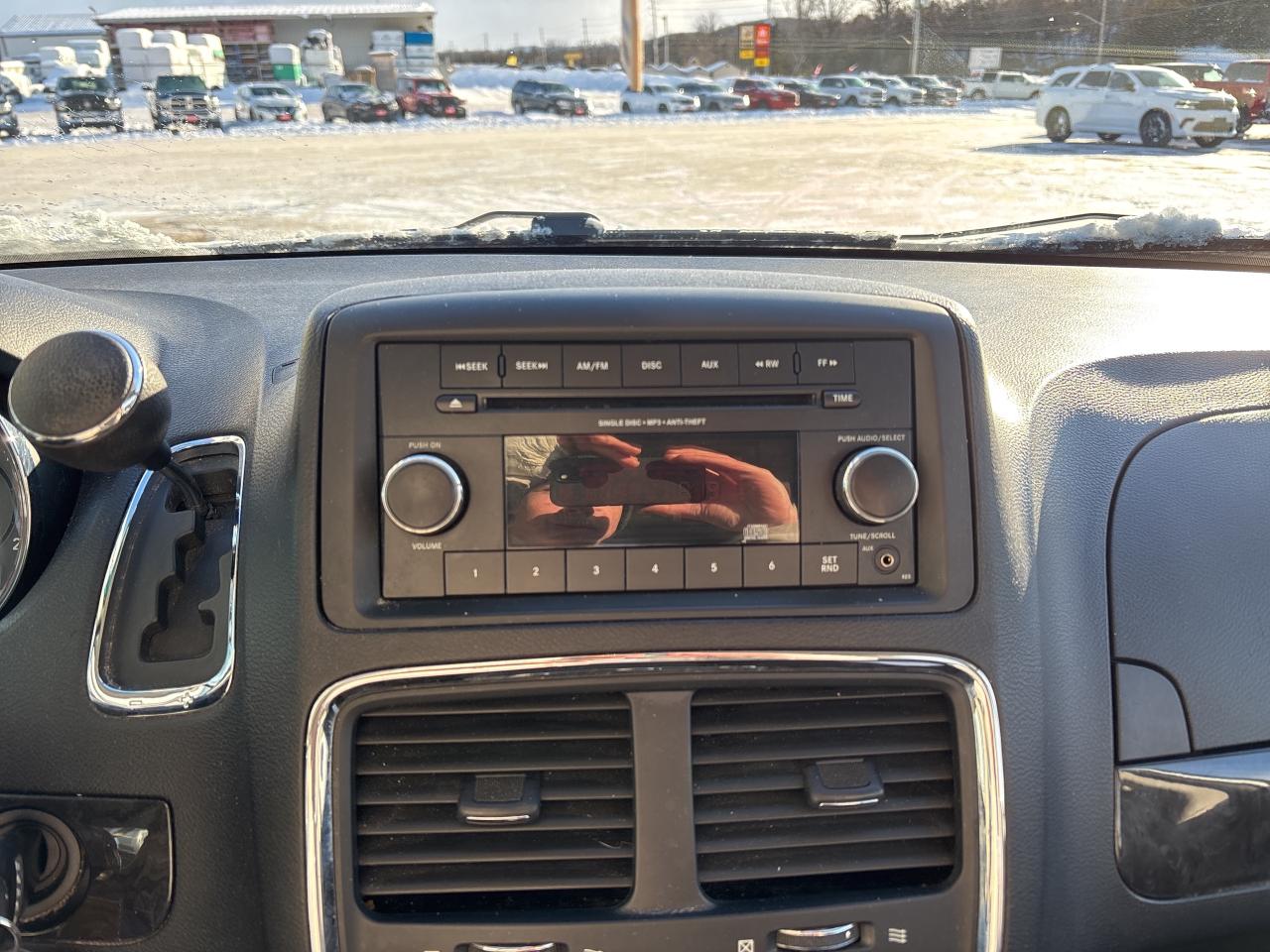 2014 Dodge Grand Caravan SE Photo