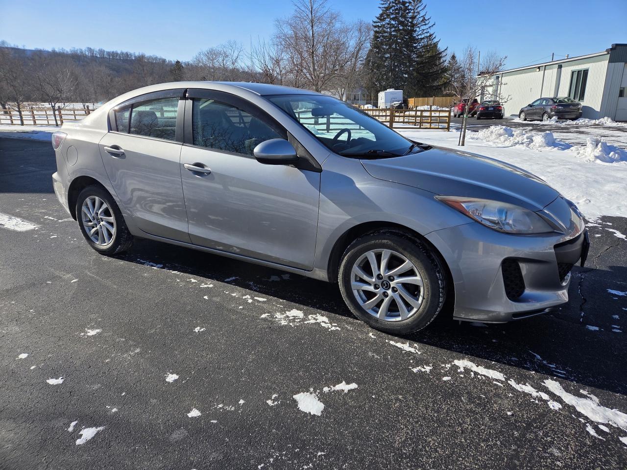 2013 Mazda MAZDA3 4dr Sdn Auto GS-SKY ONLY 99,KMS, DRIVES GREAT Photo