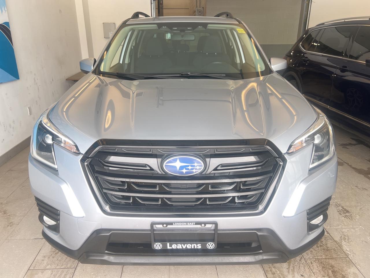 2023 Subaru Forester Touring CVT Photo