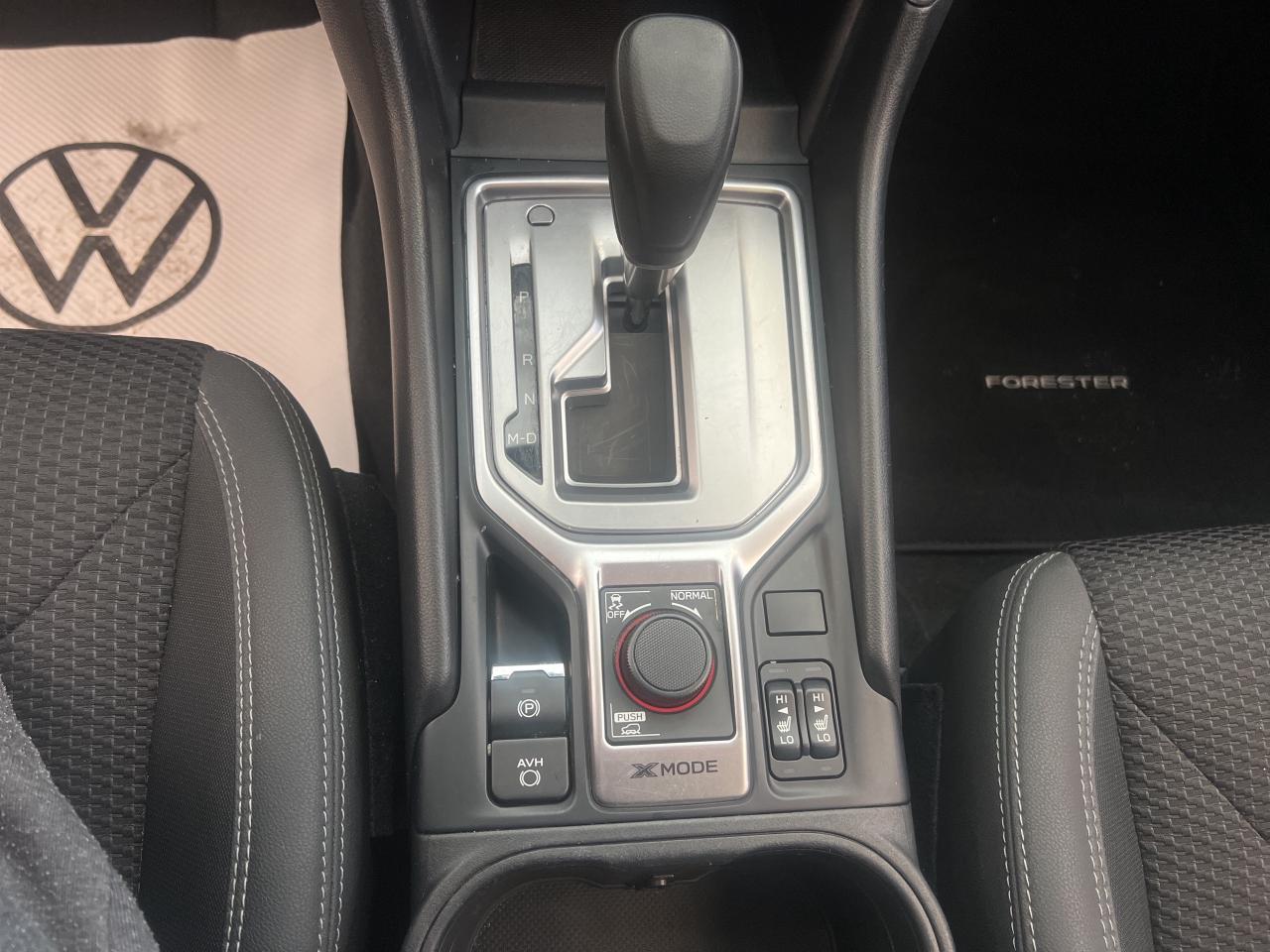 2023 Subaru Forester Touring CVT Photo