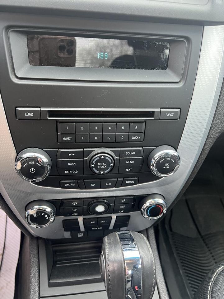 2012 Ford Fusion SE 4dr Front-wheel Drive Sedan Automatic Photo