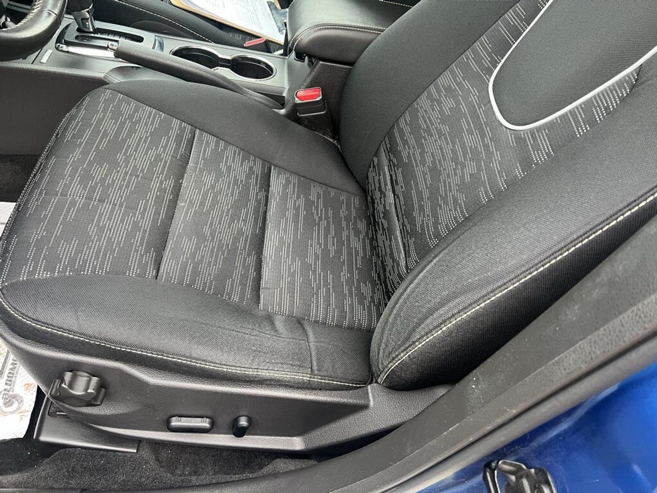 2012 Ford Fusion SE 4dr Front-wheel Drive Sedan Automatic Photo