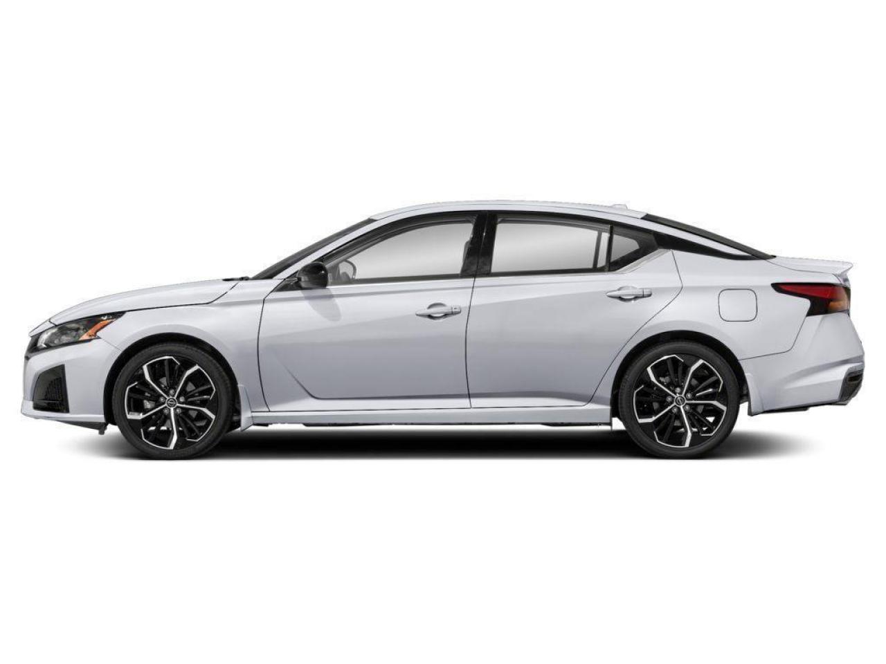 2025 Nissan Altima SR All-Wheel Drive Sedan Photo2