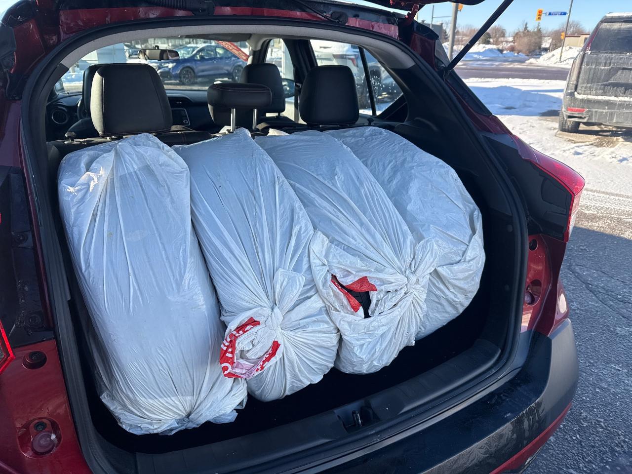 2018 Nissan Kicks SR (CVT) 4dr Front-Wheel Drive Photo