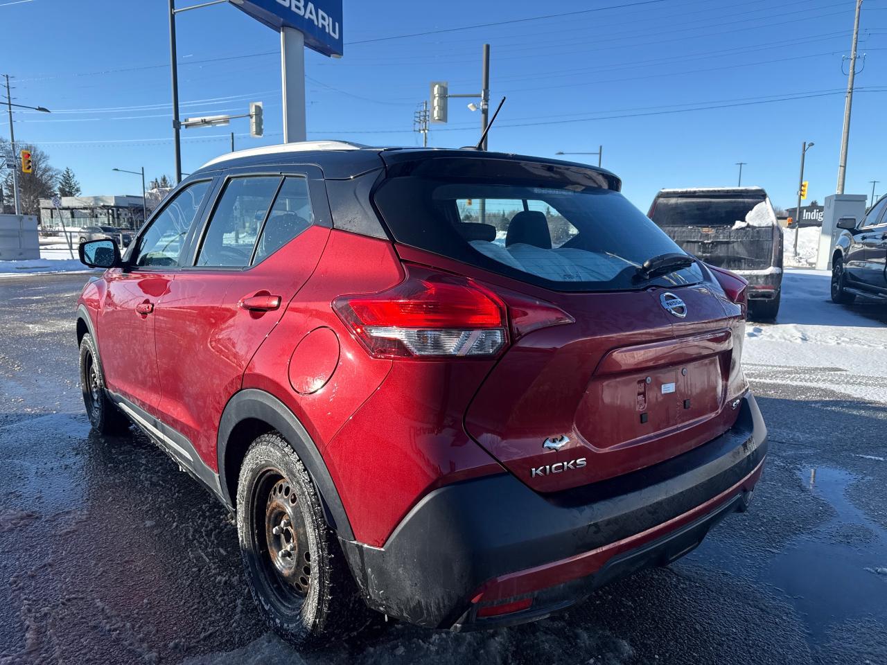 2018 Nissan Kicks SR (CVT) 4dr Front-Wheel Drive Photo