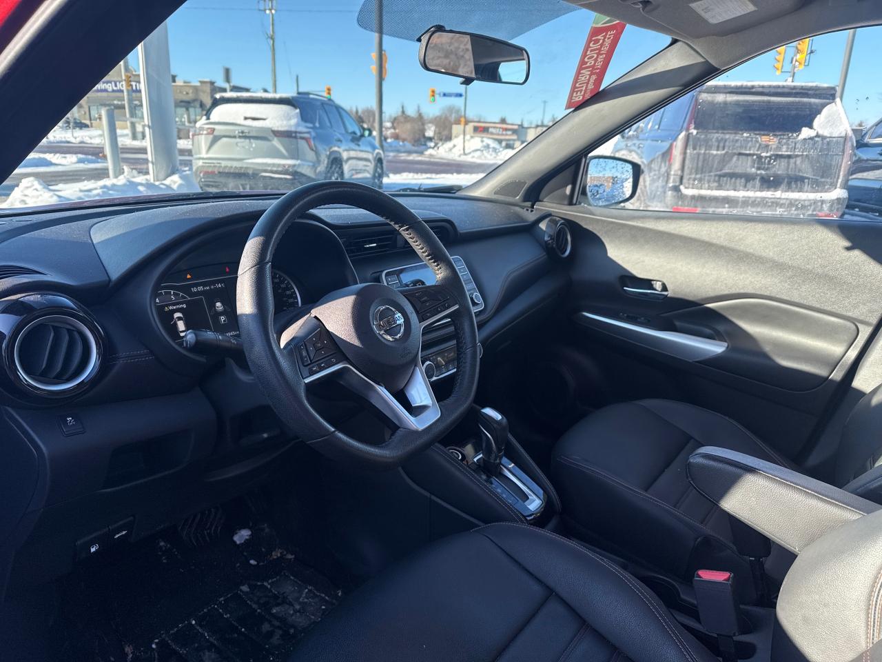 2018 Nissan Kicks SR (CVT) 4dr Front-Wheel Drive Photo