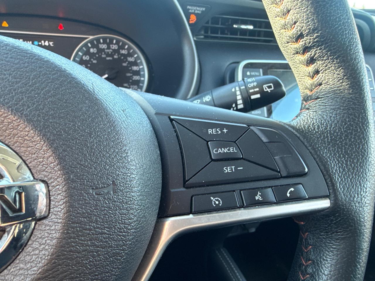 2018 Nissan Kicks SR (CVT) 4dr Front-Wheel Drive Photo