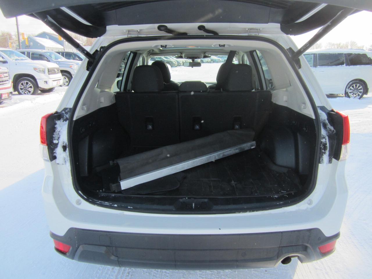 2022 Subaru Forester Touring CVT EYESIGHT ONE OWNER NO ACCIDENTS Photo