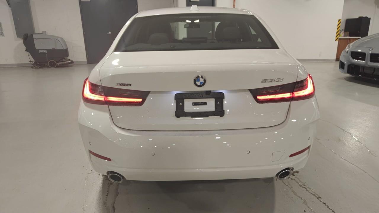 2023 BMW 330 i xDrive 4dr All-Wheel Drive Sedan Photo