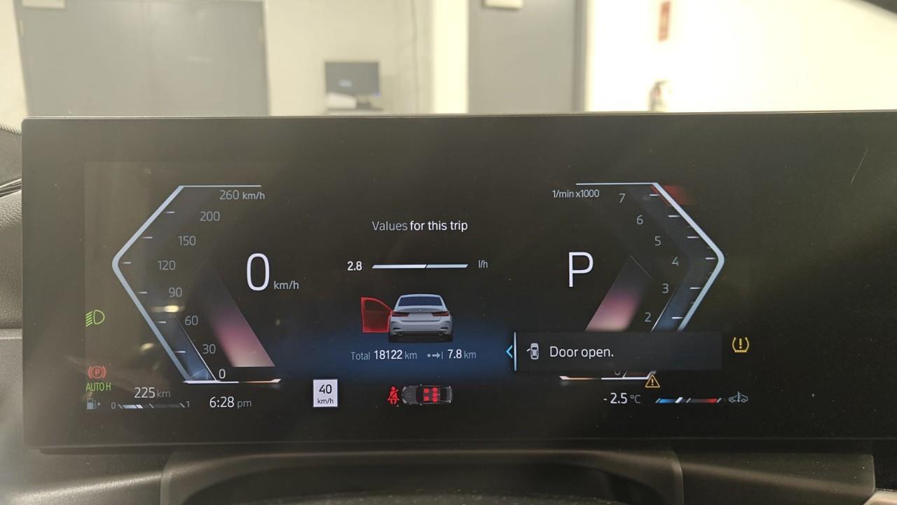 2023 BMW 330 i xDrive 4dr All-Wheel Drive Sedan Photo