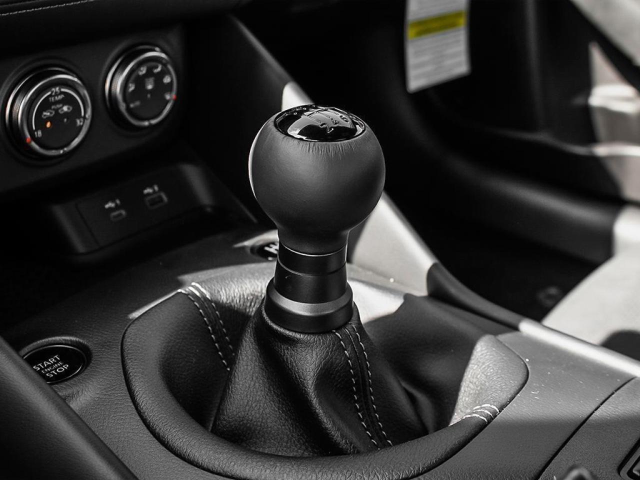 2024 Nissan Z Performance MT  - Leather Seats Photo