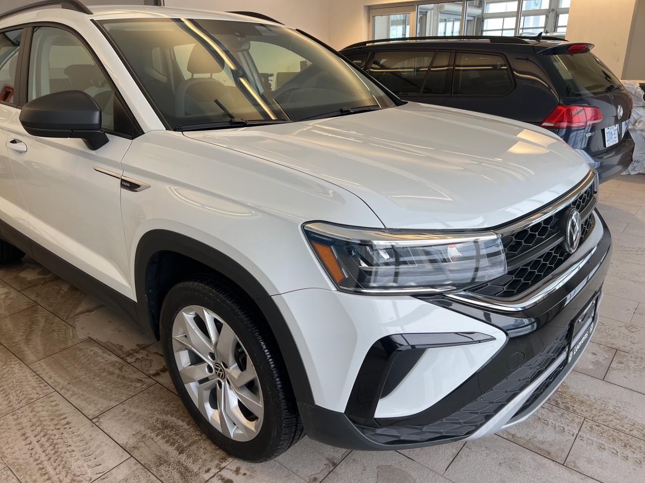 2023 Volkswagen Taos Trendline 4Motion Photo