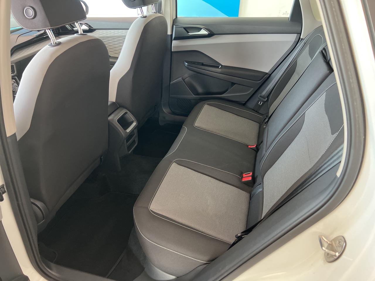 2023 Volkswagen Taos Trendline 4Motion Photo