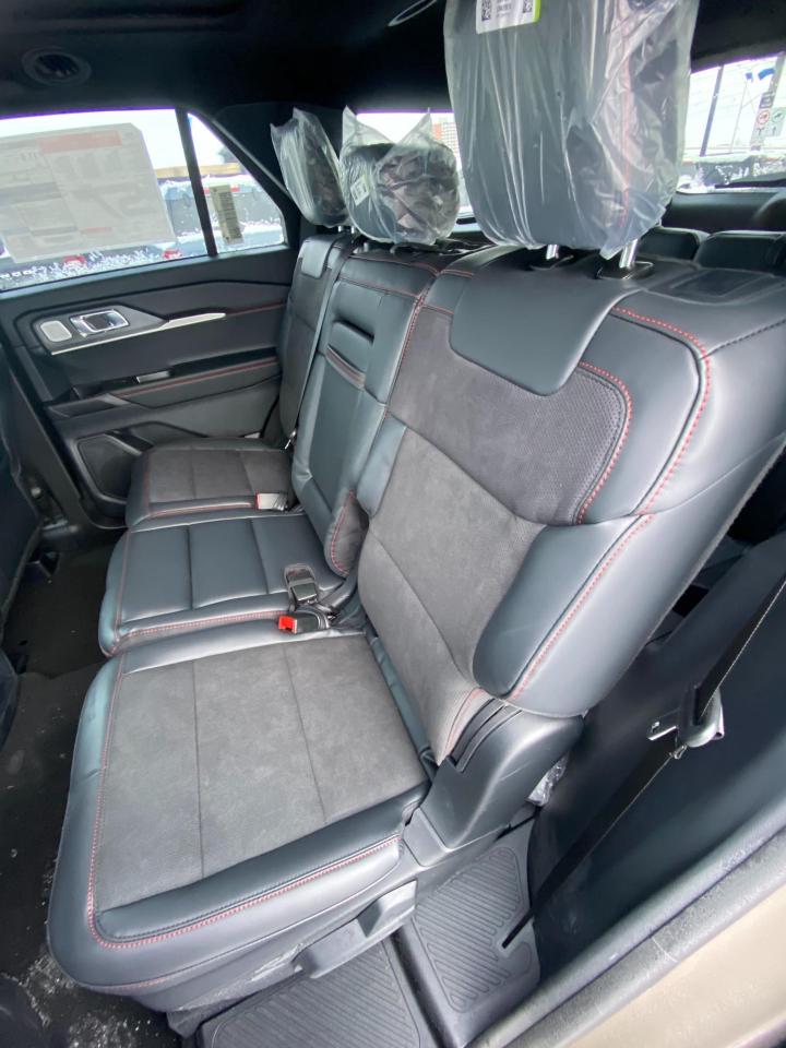 2026 Ford Explorer ST 4dr 4x4 Photo