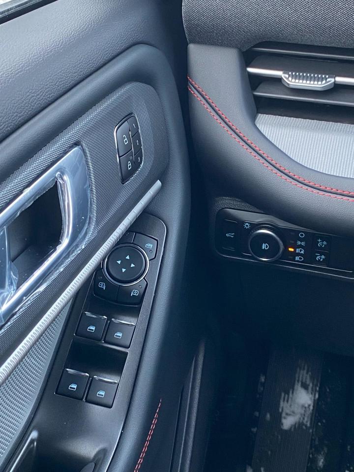 2026 Ford Explorer ST 4dr 4x4 Photo