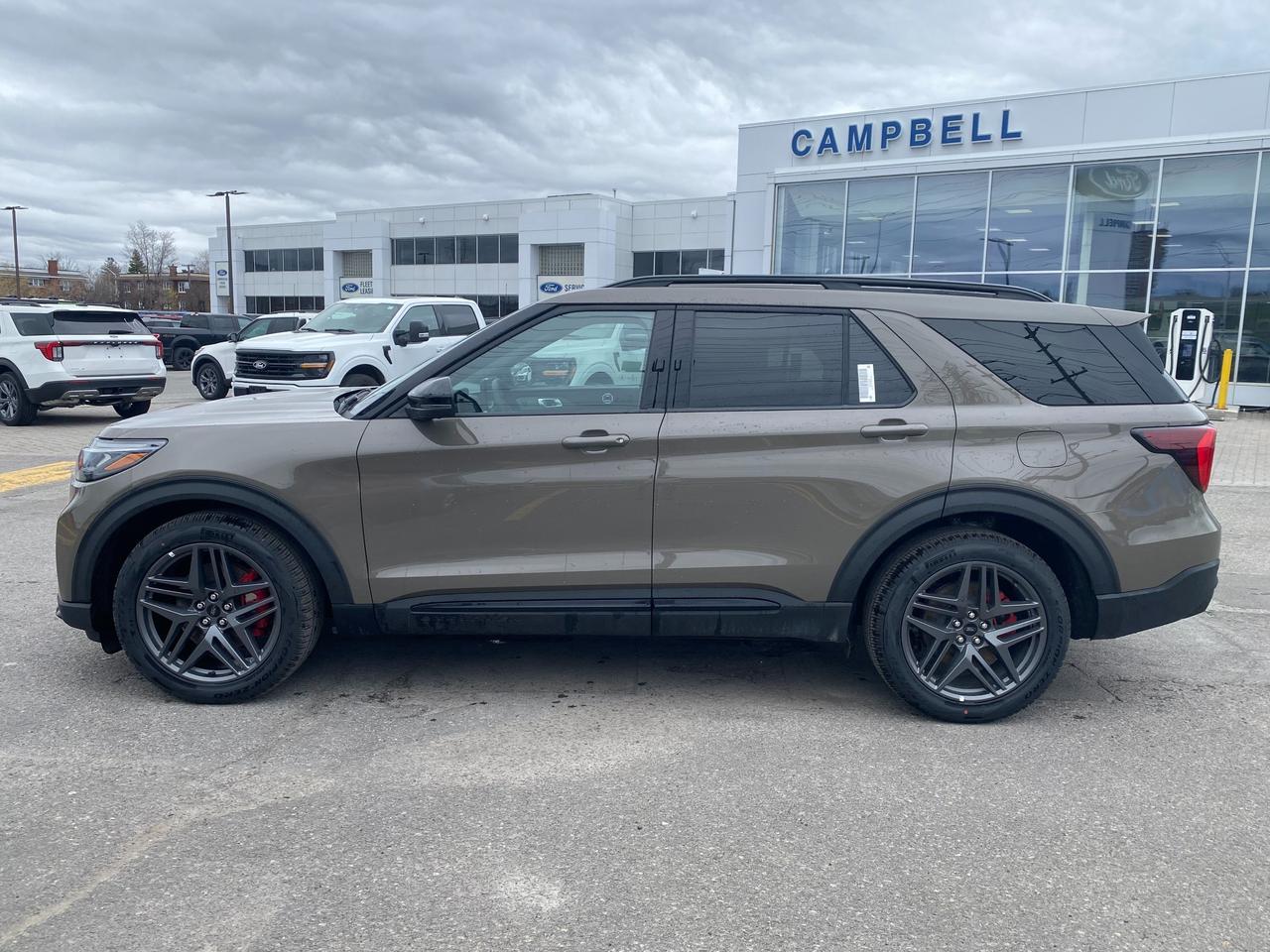 2026 Ford Explorer ST 4dr 4x4 Photo