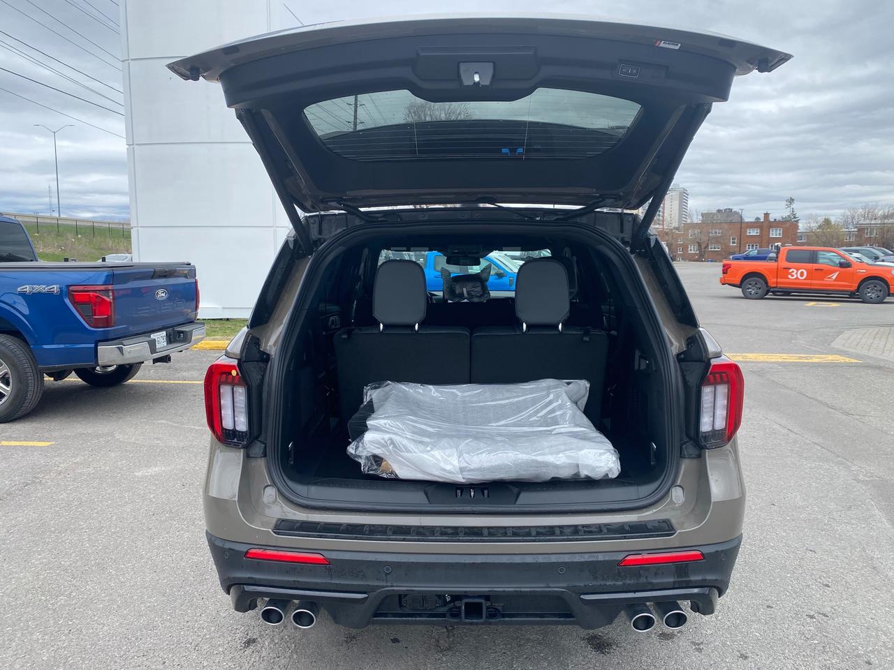 2026 Ford Explorer ST 4dr 4x4 Photo