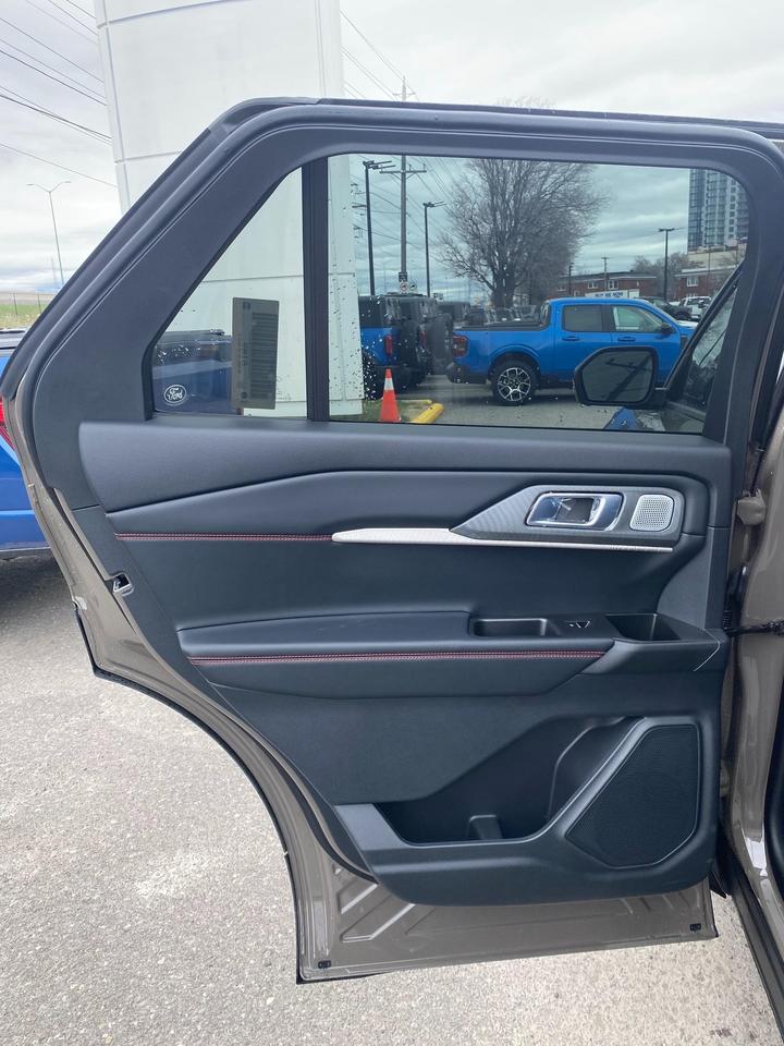 2026 Ford Explorer ST 4dr 4x4 Photo
