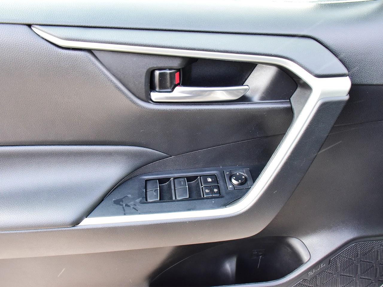 2020 Toyota RAV4 Hybrid XLE 4dr All-Wheel Drive Photo