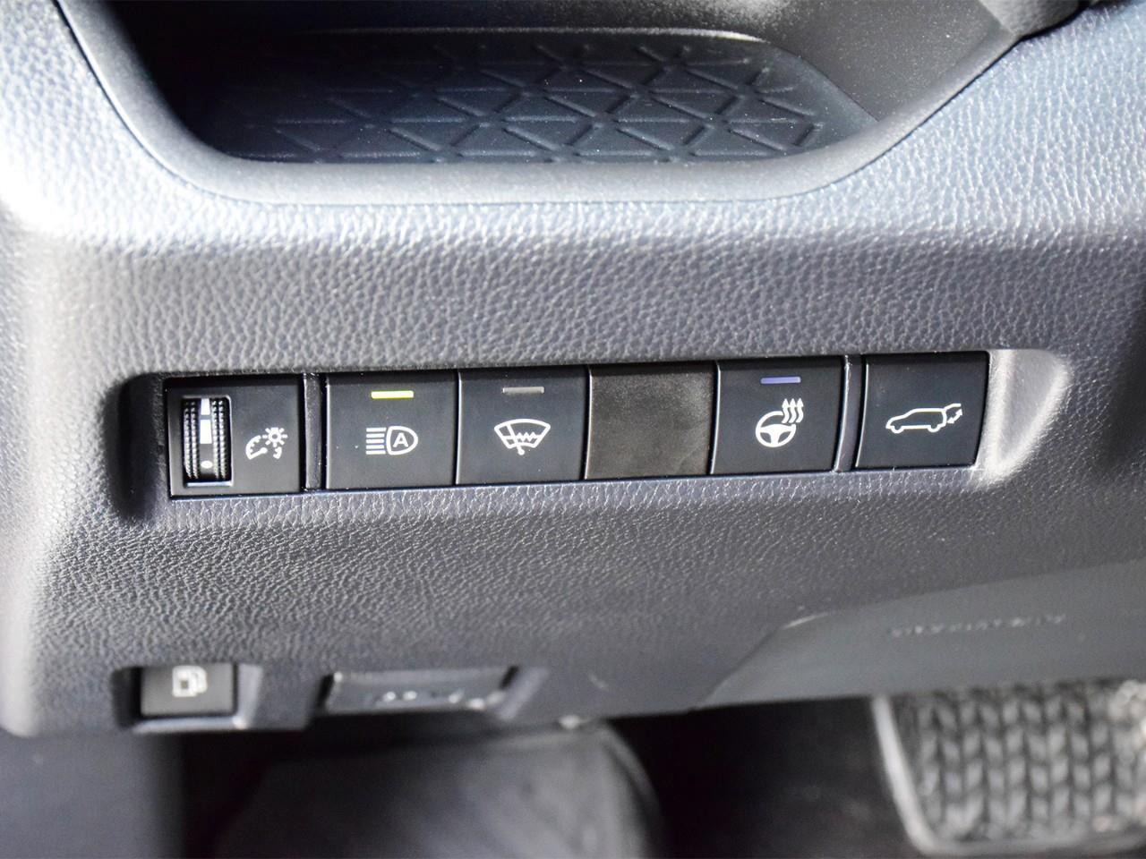 2020 Toyota RAV4 Hybrid XLE 4dr All-Wheel Drive Photo