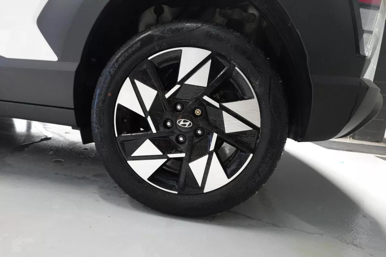 2024 Hyundai KONA PREFERRED   HEATED SEATS   HEATED WHEEL   APPLE CA Photo