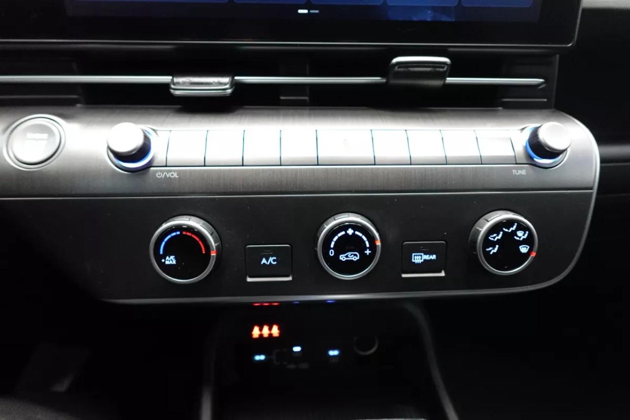 2024 Hyundai KONA PREFERRED   HEATED SEATS   HEATED WHEEL   APPLE CA Photo