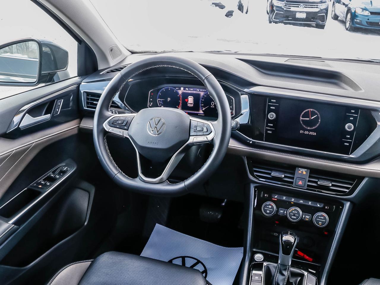 2024 Volkswagen Taos Highline 4MOTION Photo