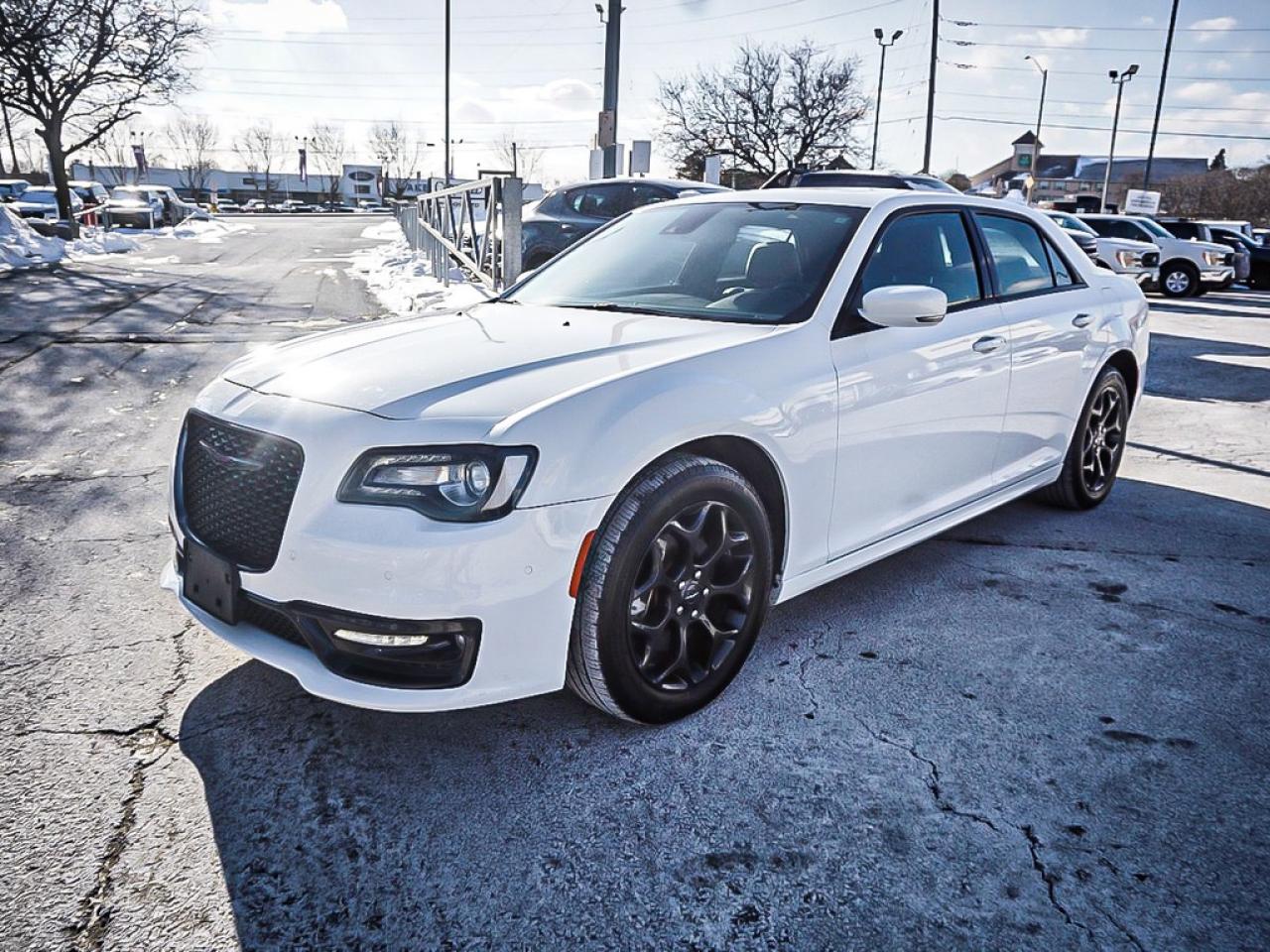 2023 Chrysler 300  Photo