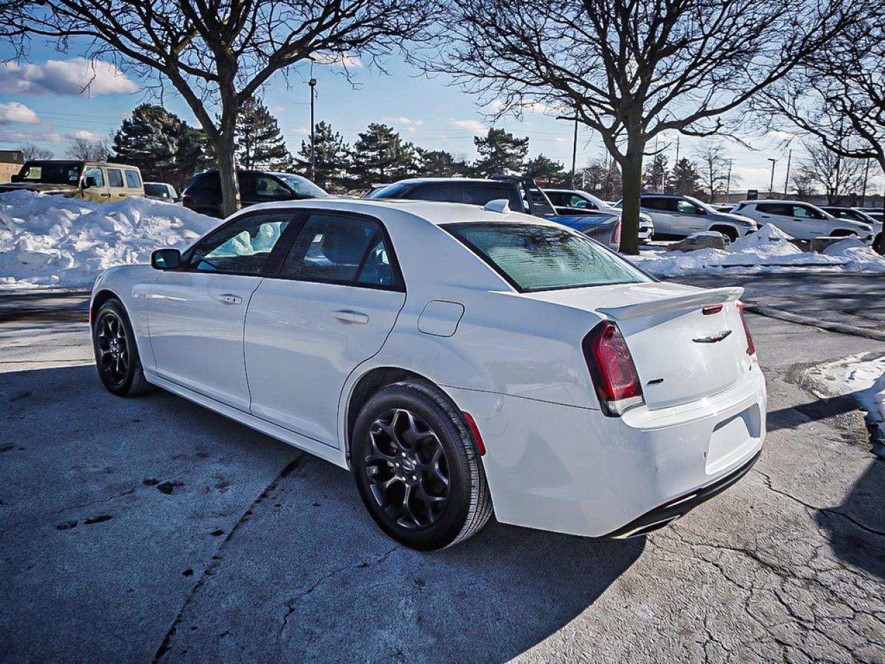 2023 Chrysler 300  Photo