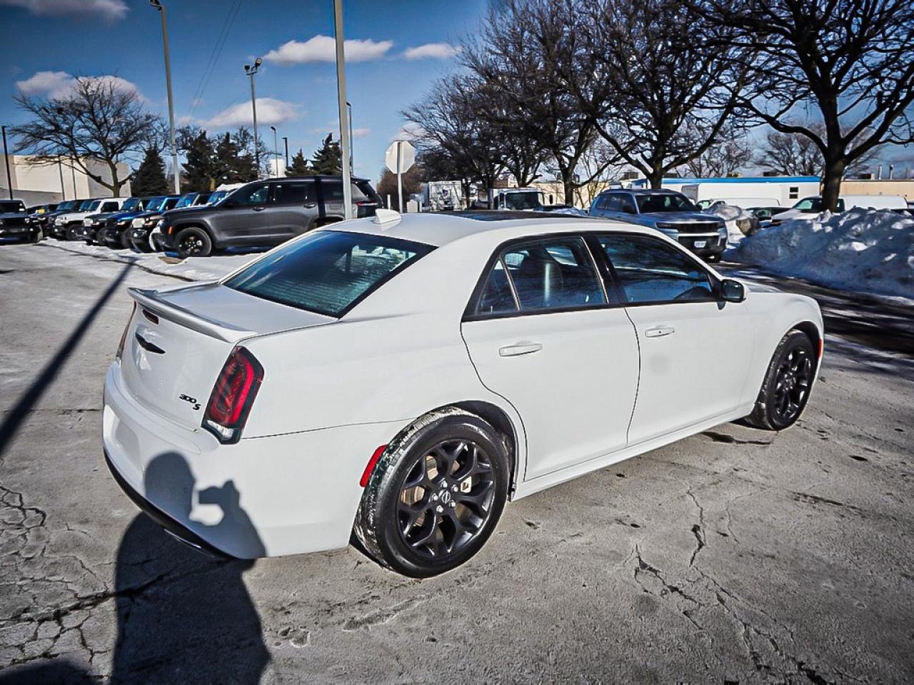 2023 Chrysler 300  Photo