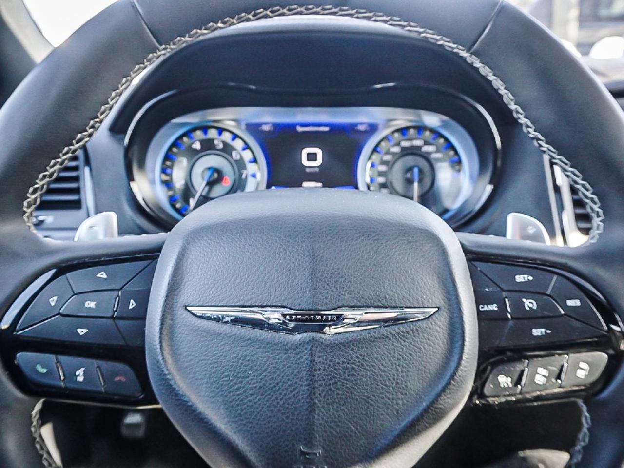 2023 Chrysler 300  Photo