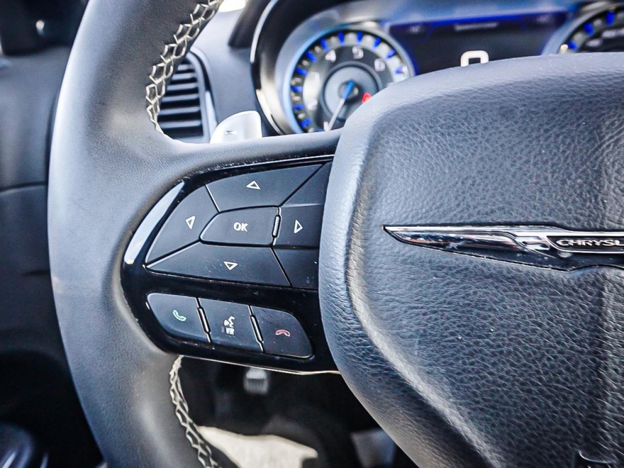 2023 Chrysler 300  Photo