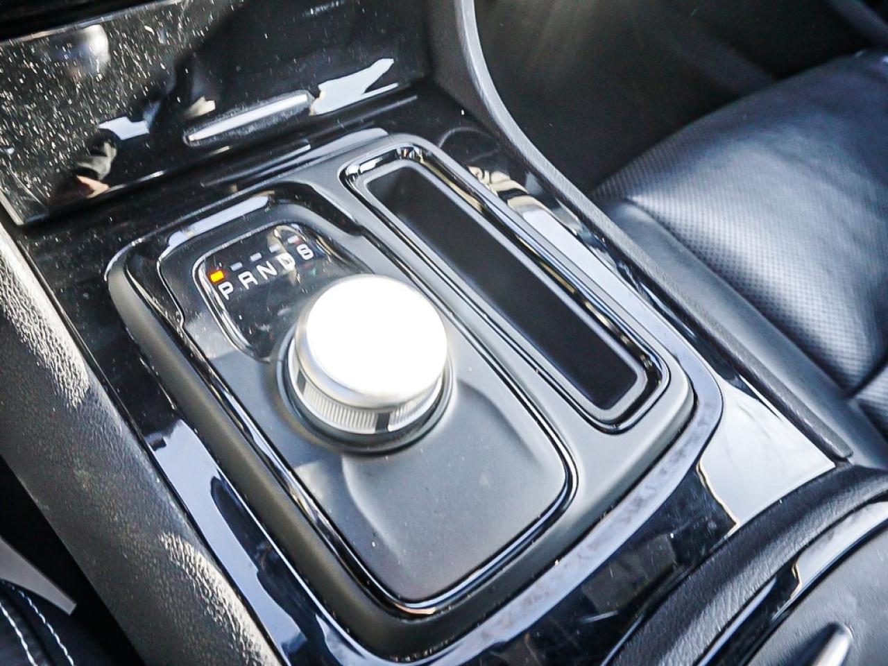 2023 Chrysler 300  Photo