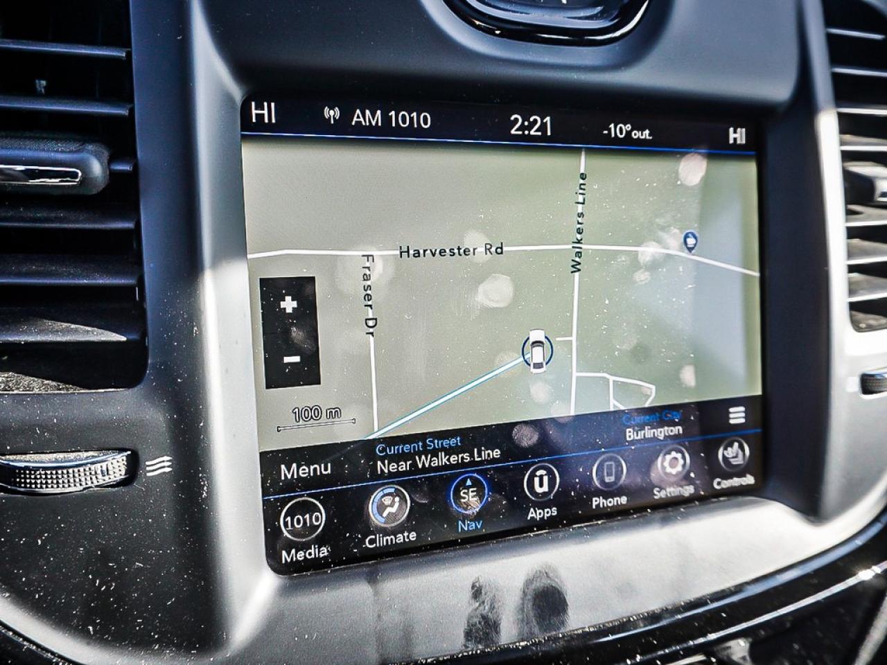 2023 Chrysler 300  Photo