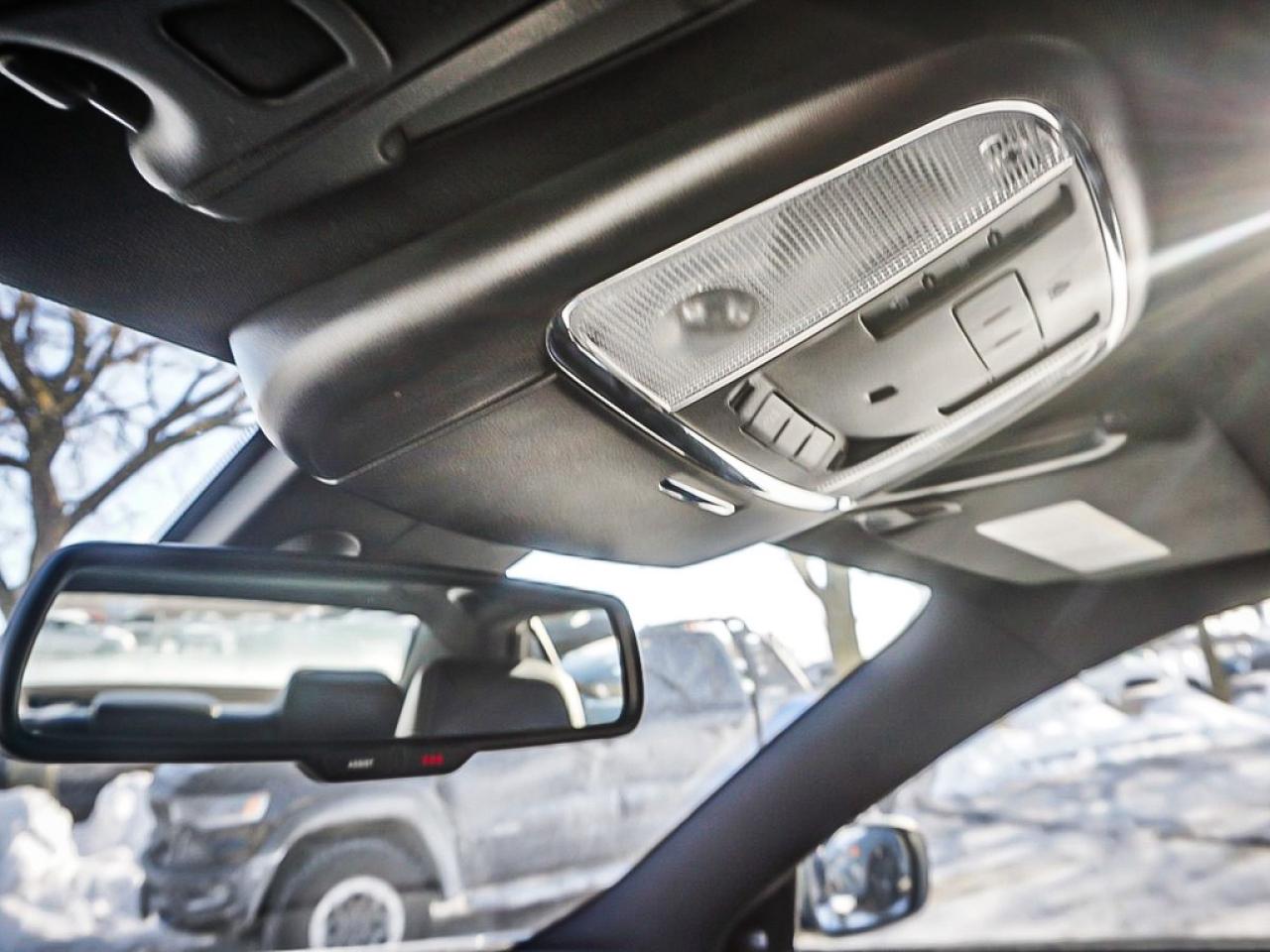 2023 Chrysler 300  Photo