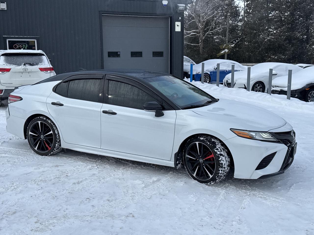 2018 Toyota Camry XSE, Bluetooth, Back Up Cam Photo