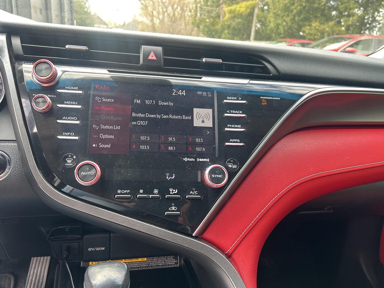 2018 Toyota Camry XSE, Bluetooth, Back Up Cam, Pano Sunroof Photo