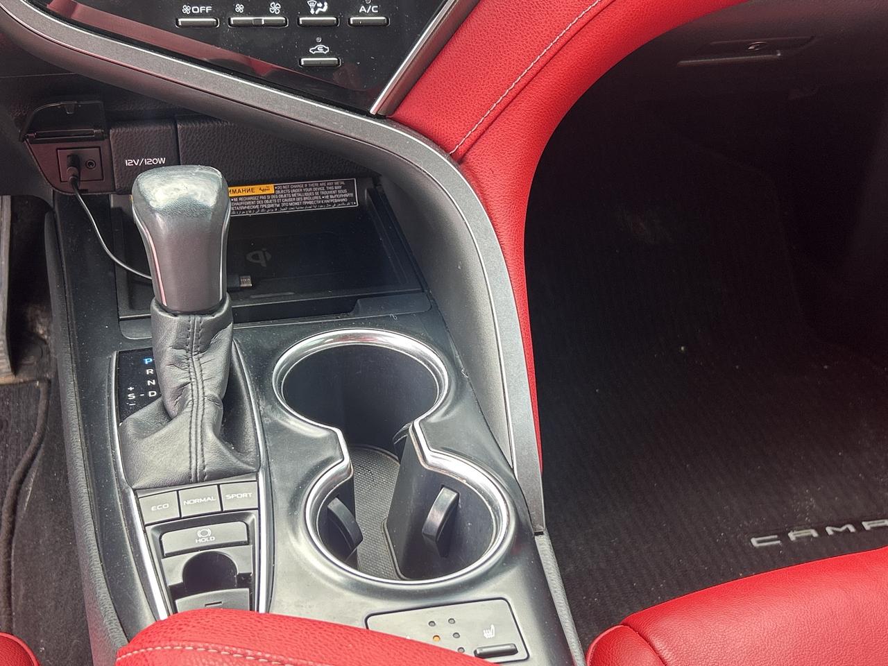 2018 Toyota Camry XSE, Bluetooth, Back Up Cam, Pano Sunroof Photo