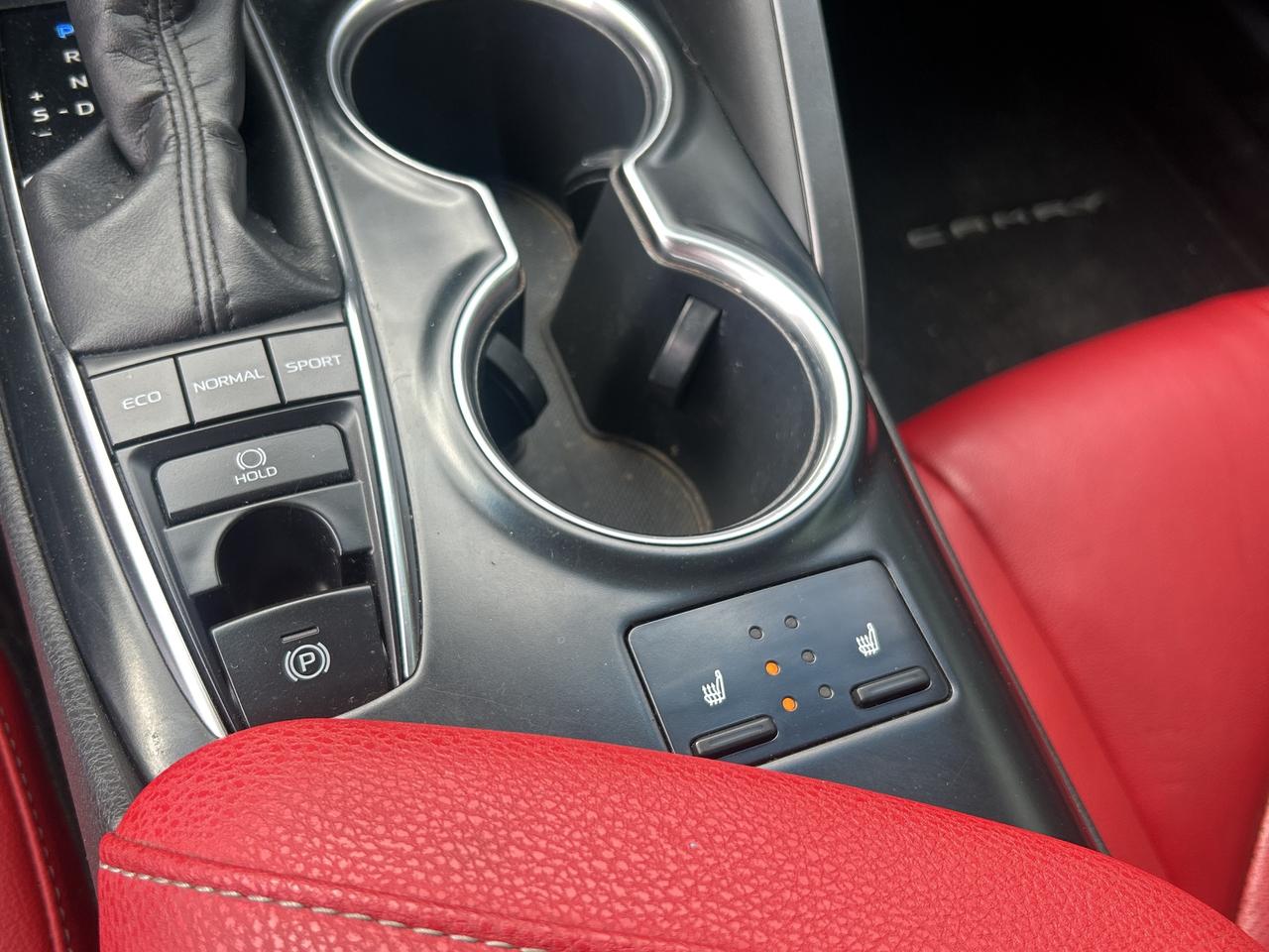 2018 Toyota Camry XSE, Bluetooth, Back Up Cam, Pano Sunroof Photo