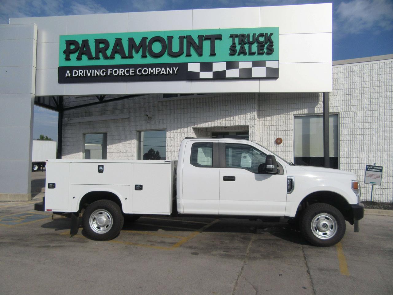 2022 Ford F-250 4X4 EXT CAB WITH NEW SERVICE/UTILITY BODY Photo5