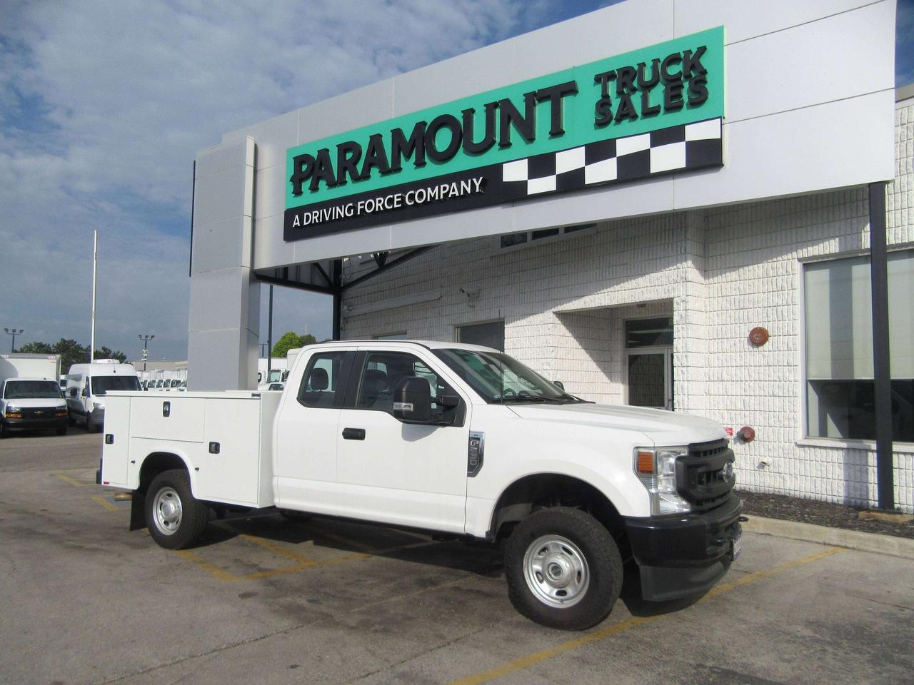 2022 Ford F-250 4X4 EXT CAB WITH NEW SERVICE/UTILITY BODY Photo
