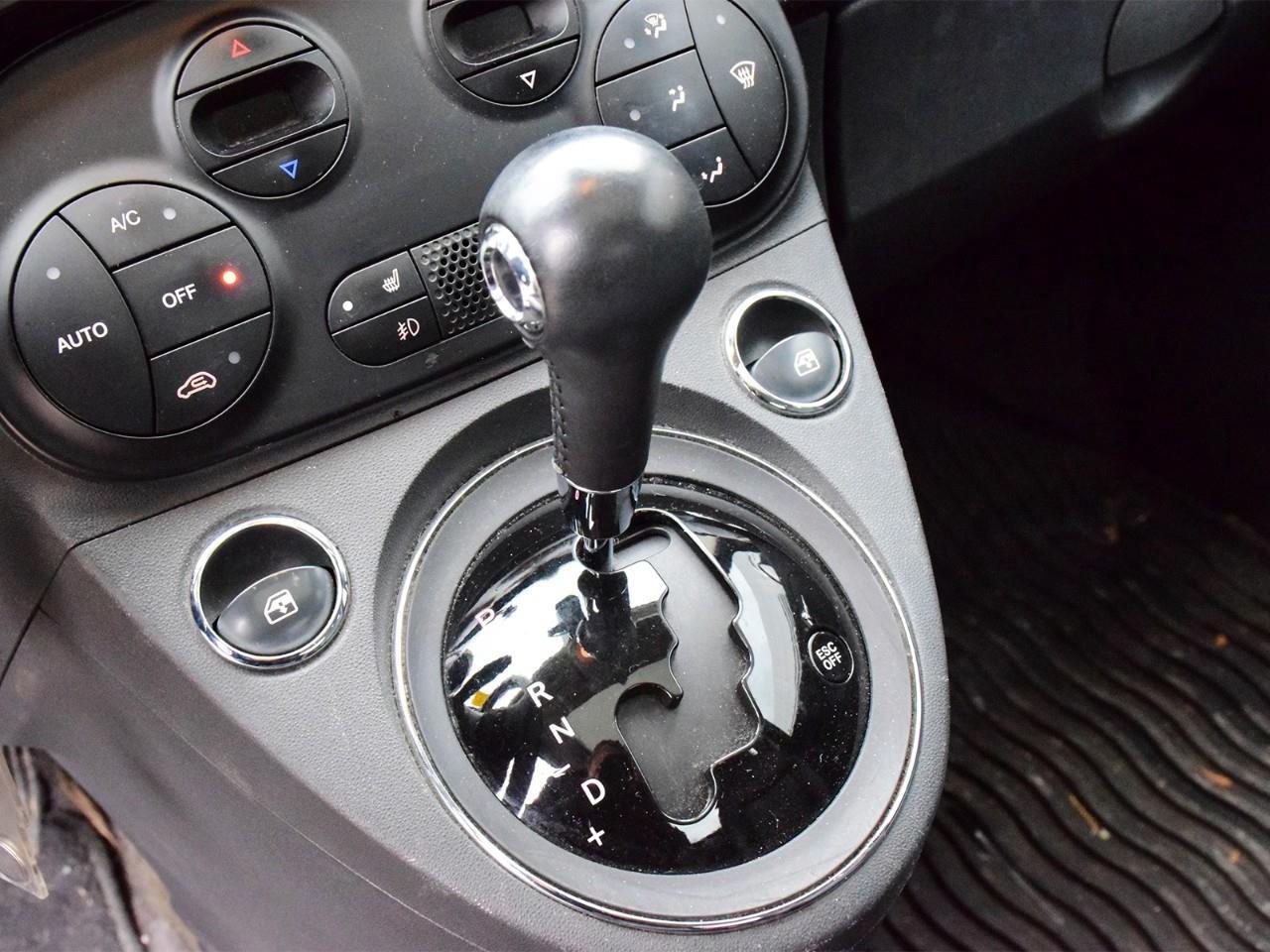 2012 Fiat 500 Lounge 2dr Hatchback Photo