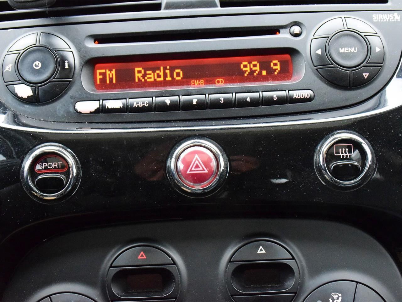 2012 Fiat 500 Lounge 2dr Hatchback Photo