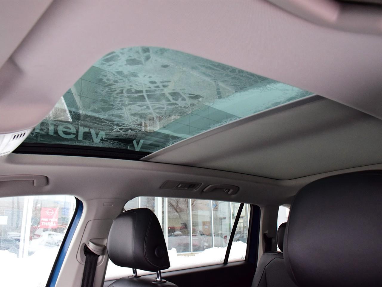 2018 Volkswagen Tiguan Comfortline 4dr All-wheel Drive 4MOTION Photo