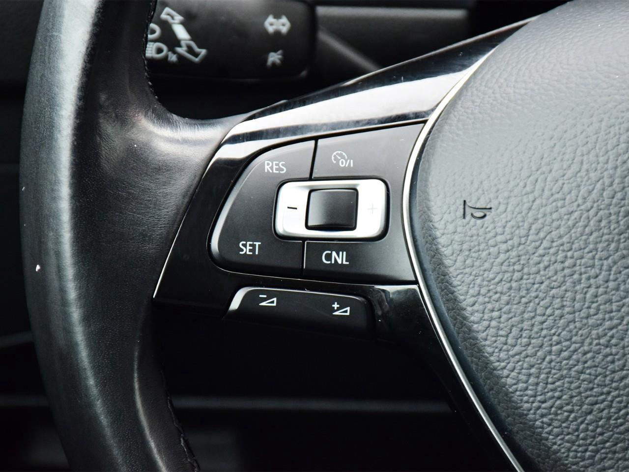 2018 Volkswagen Tiguan Comfortline 4dr All-wheel Drive 4MOTION Photo