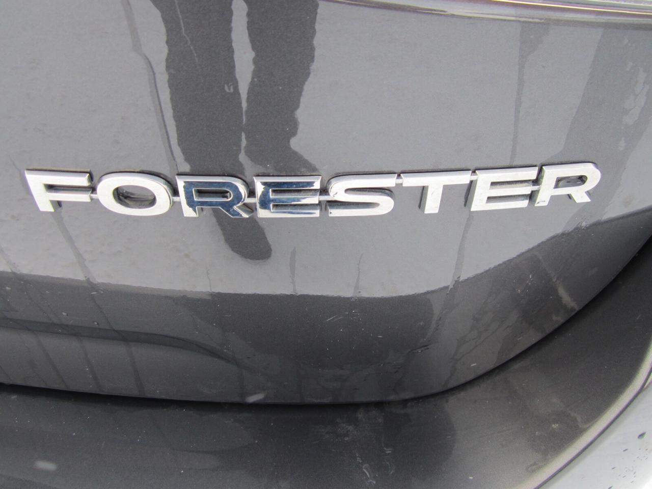 2023 Subaru Forester Touring CVT EYESIGHT ONE OWNER NO ACCIDENTS Photo