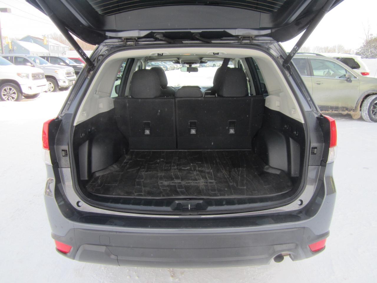 2023 Subaru Forester Touring CVT EYESIGHT ONE OWNER NO ACCIDENTS Photo